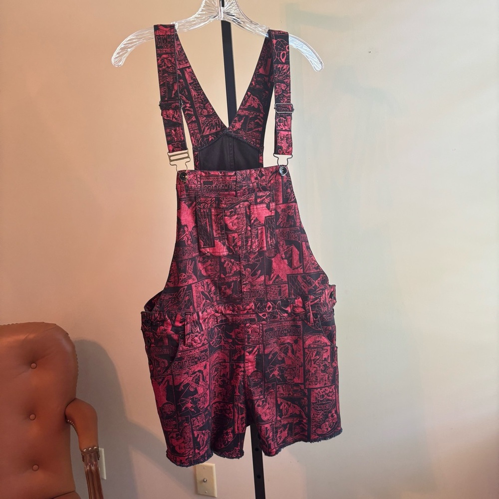 Marvel‎ Her Universe Red Short Overalls